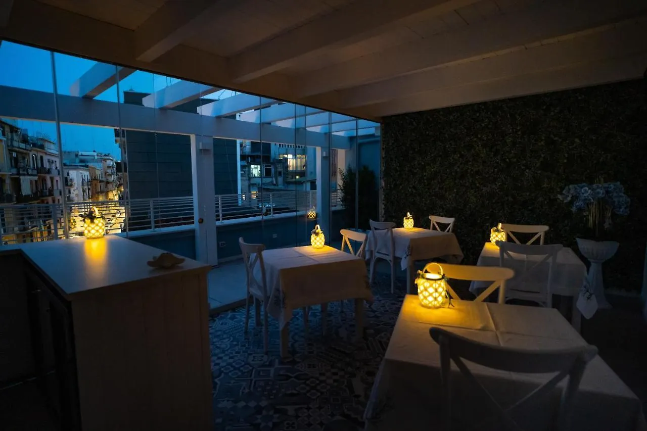 L' Angolo Dei Poeti - Bed And Breakfast Bari 0*,