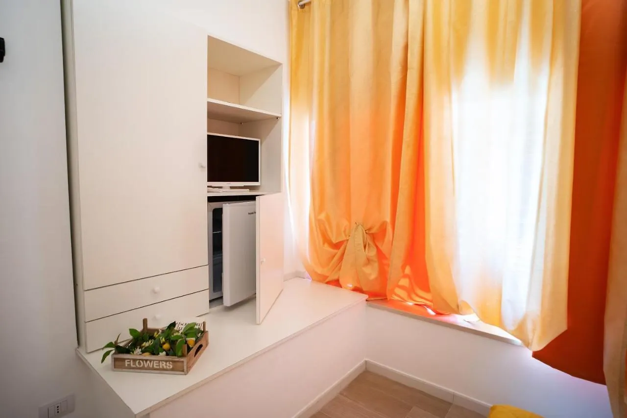 L' Angolo Dei Poeti - Bed And Breakfast Bari