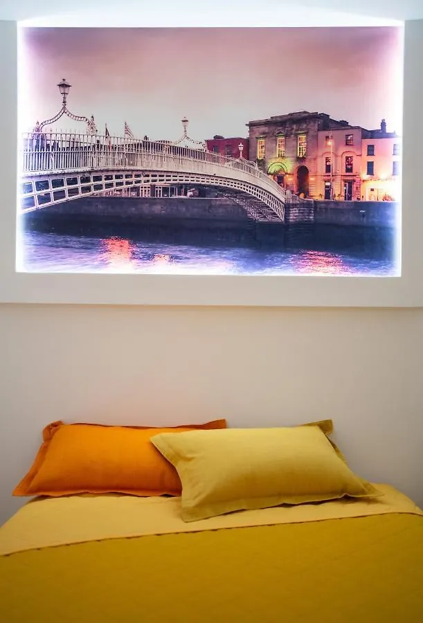 L' Angolo Dei Poeti - Bed And Breakfast Bari