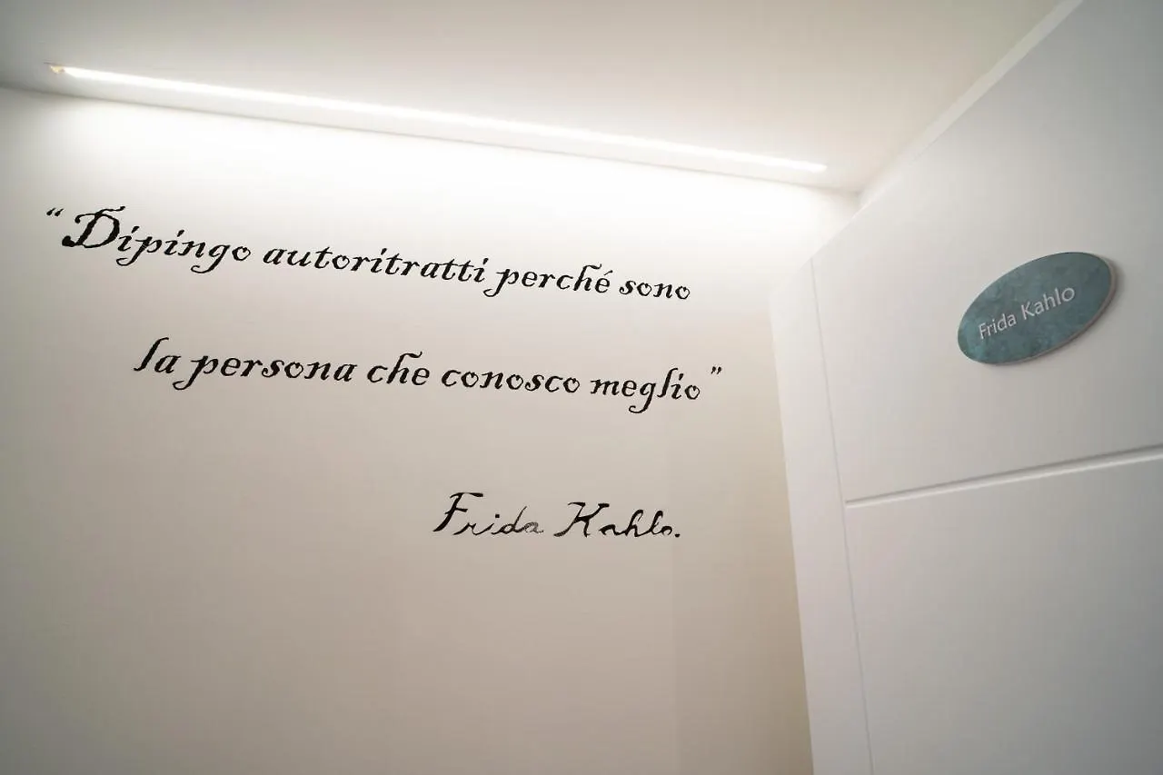 L' Angolo Dei Poeti - Bed And Breakfast Bari Italia