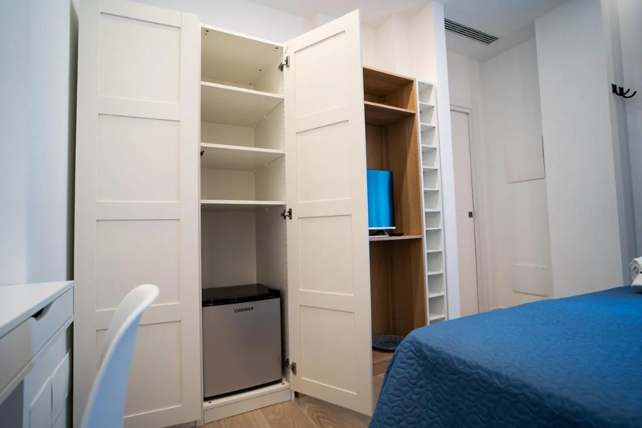 L' Angolo Dei Poeti - Bed And Breakfast Bari 0*,