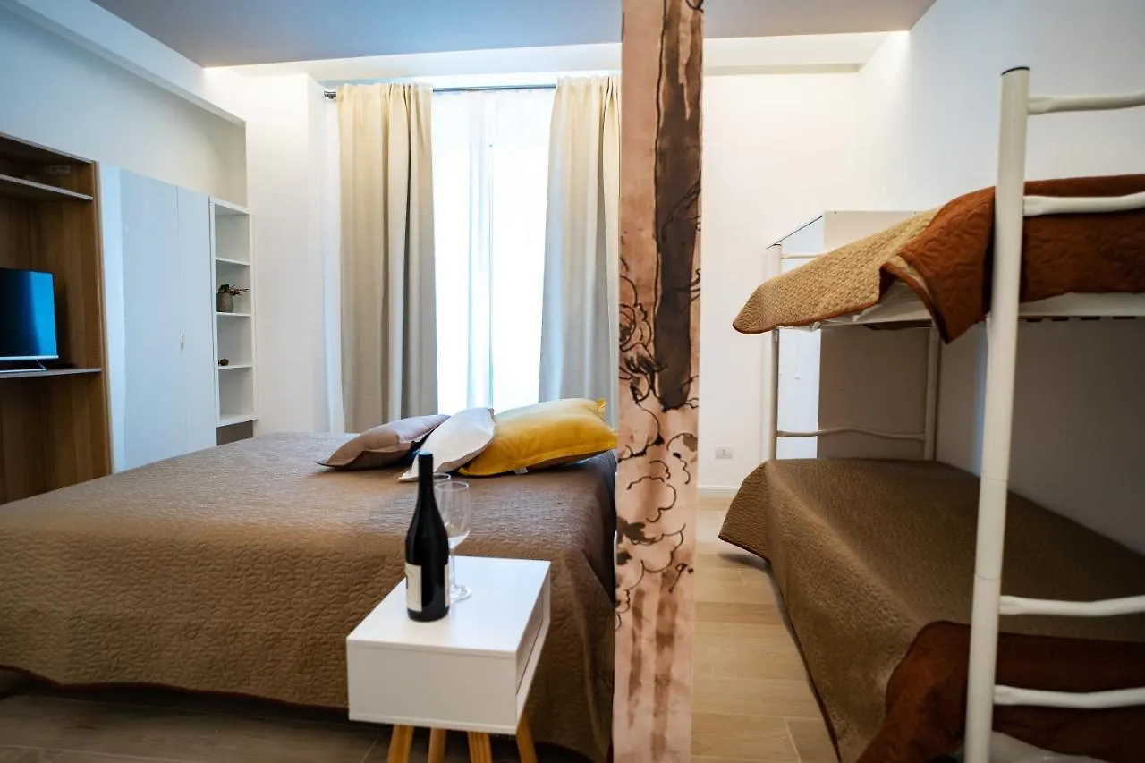 L' Angolo Dei Poeti - Bed And Breakfast Bari Italia