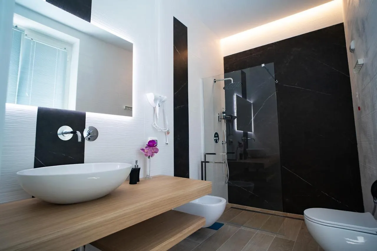 L' Angolo Dei Poeti - Bed And Breakfast Bari Italia